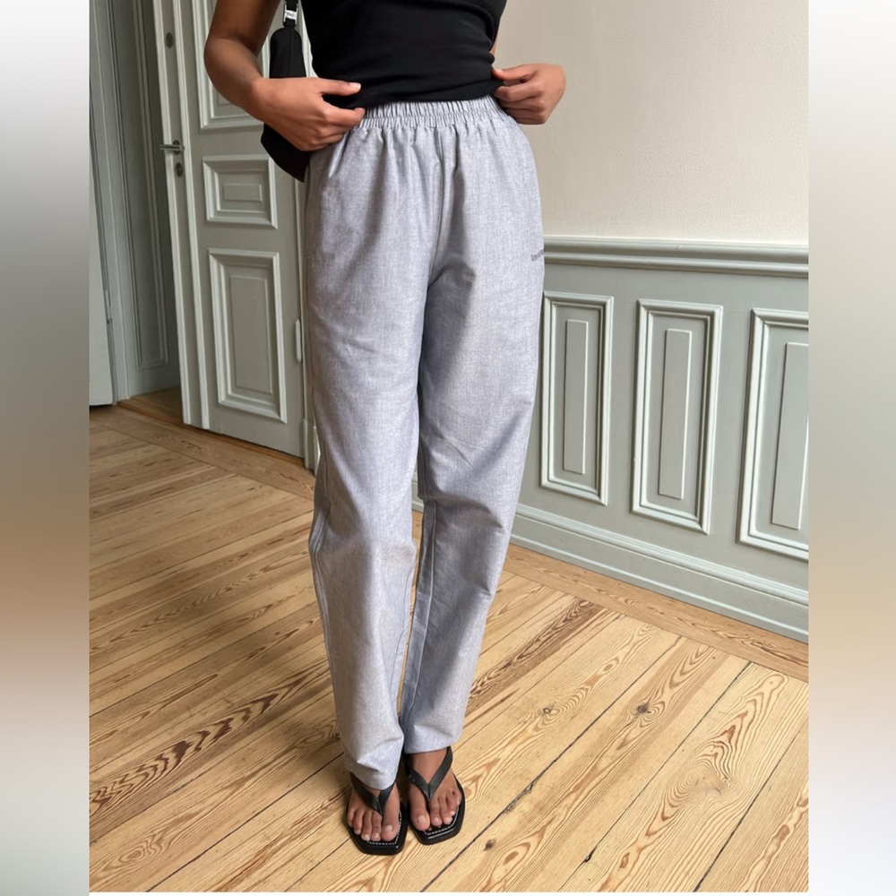 NWT Djerf Avenue Breezy Pants Grey
